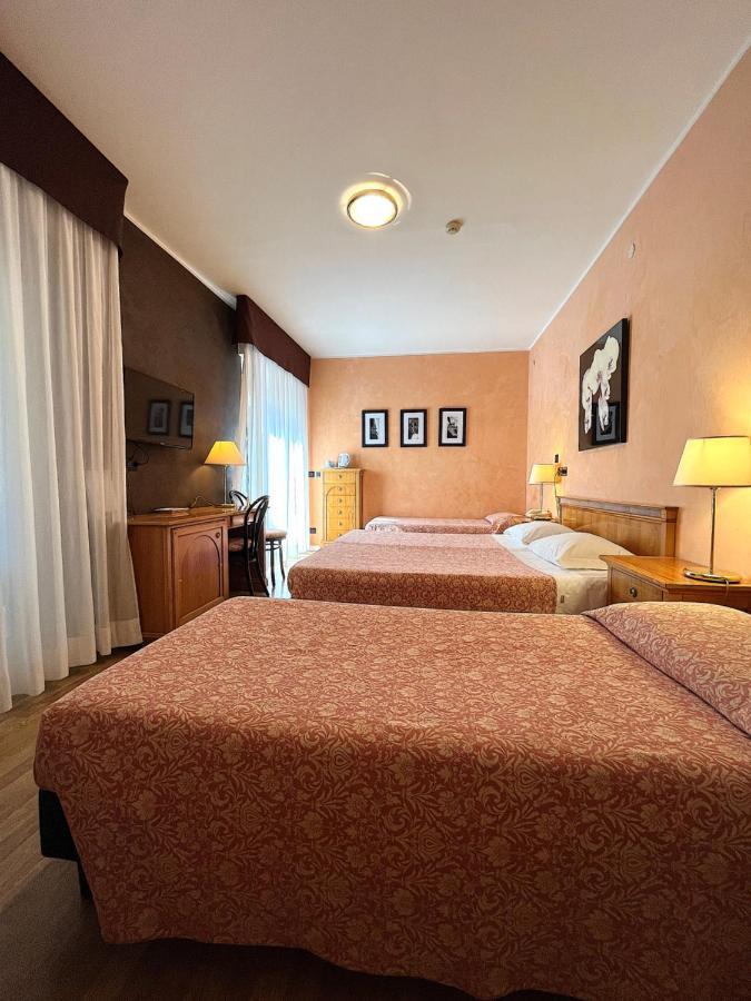 Hotel Regina Γκράντο Εξωτερικό φωτογραφία