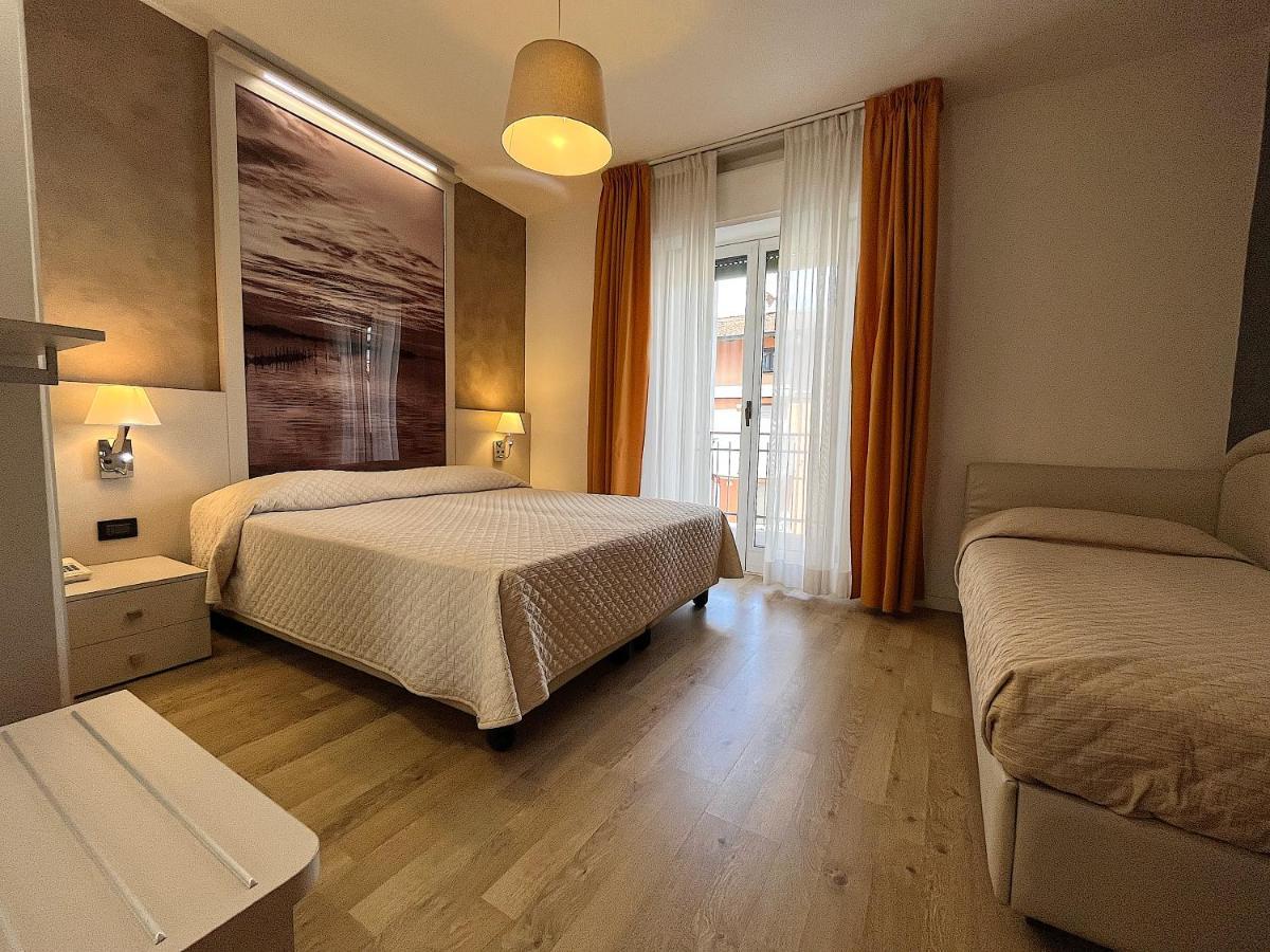 Hotel Regina Γκράντο Εξωτερικό φωτογραφία