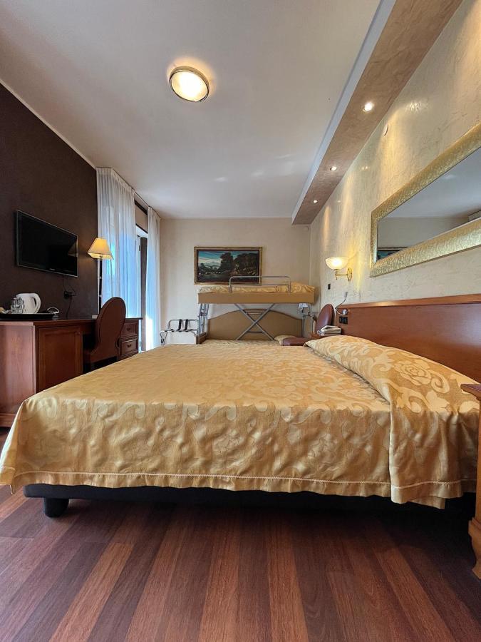 Hotel Regina Γκράντο Εξωτερικό φωτογραφία