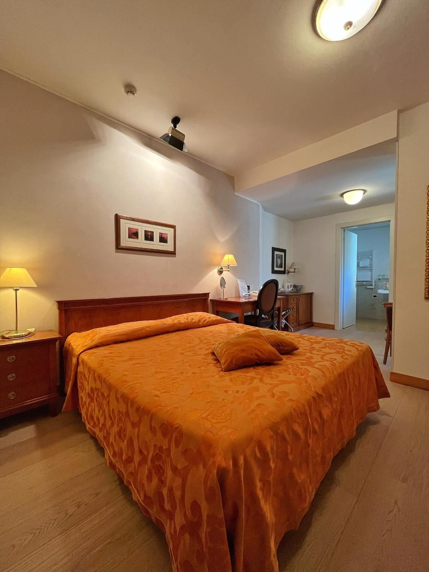 Hotel Regina Γκράντο Εξωτερικό φωτογραφία