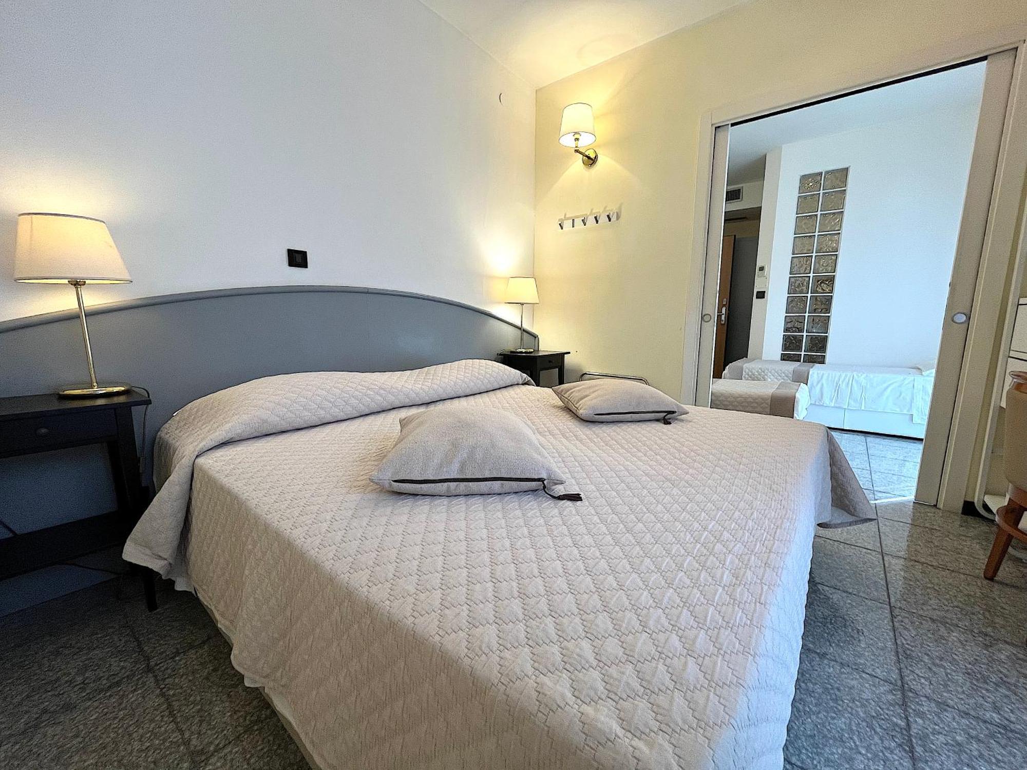 Hotel Regina Γκράντο Δωμάτιο φωτογραφία
