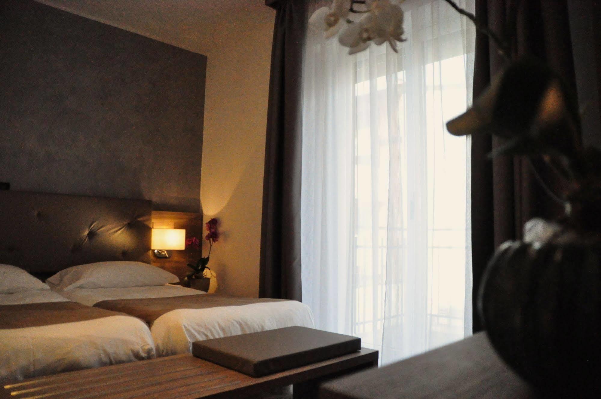 Hotel Regina Γκράντο Εξωτερικό φωτογραφία