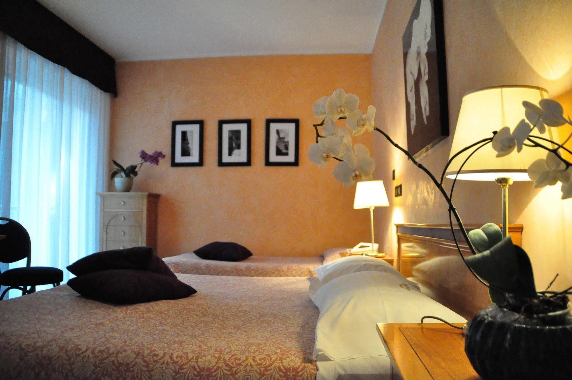 Hotel Regina Γκράντο Εξωτερικό φωτογραφία