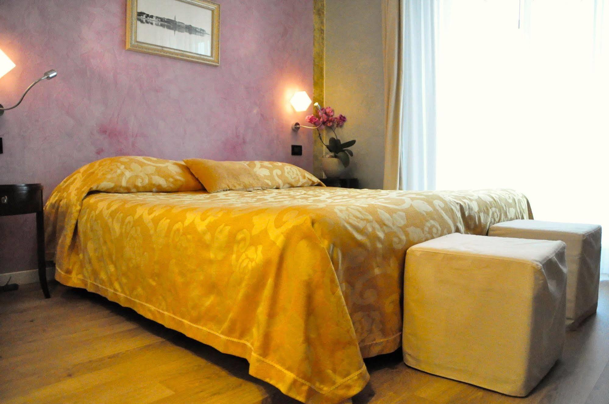 Hotel Regina Γκράντο Εξωτερικό φωτογραφία