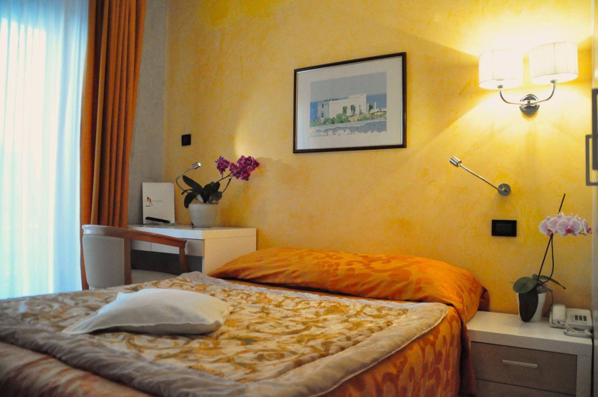 Hotel Regina Γκράντο Εξωτερικό φωτογραφία